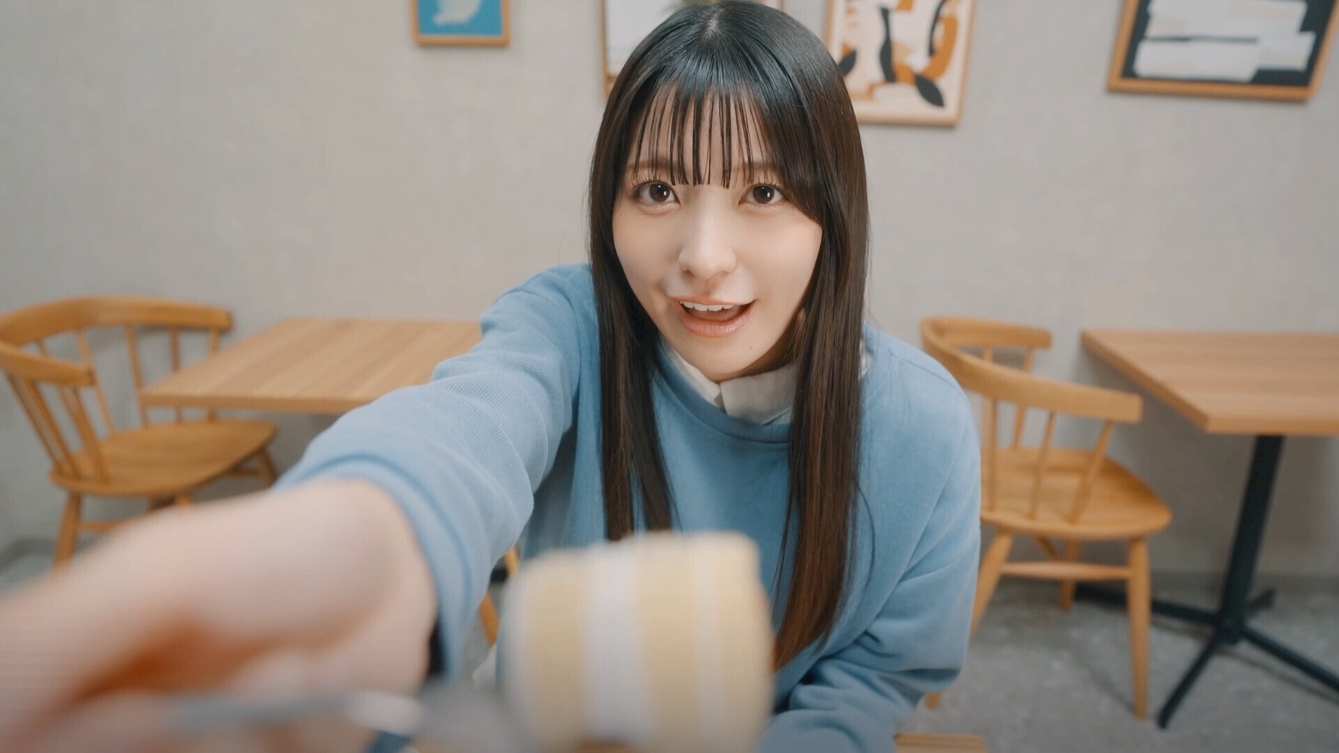 嘟嘟嘟~恋爱信号响不停，美女室友们教我如何淡定？/Roommates, Romance, and Ringing Hearts  第4张